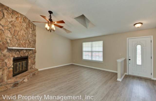 2419 Winterwood Cir E Gallery 3