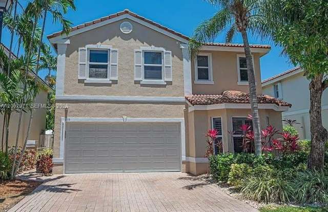 1135 W Lake St photos photos