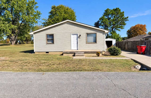Charming 2-Bedroom Home with Storage Shed Gallery 1