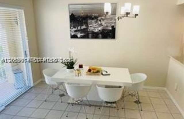 8906 W Flagler St photos photos