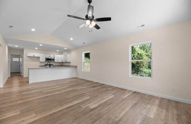 COMING SOON - 3BR/2BA New Construction Home in Knoxville - Available 11/1/2026 Gallery 4