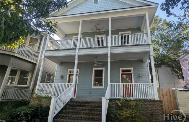 305 E Duffy Street unit: A photos photos