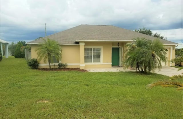 9819 Crenshaw Circle - 9819 Crenshaw Circle, Lake County, FL 34711