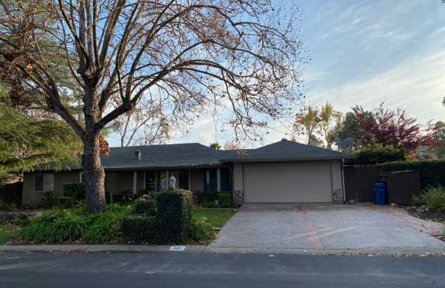 Hartz Property Management Presents 385 Maureen Lane in Pleasant Hill photos photos