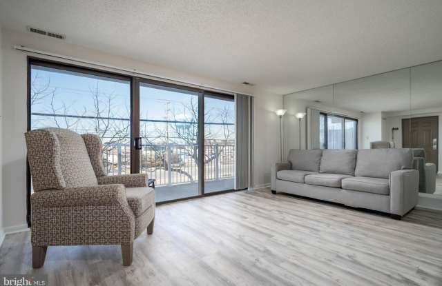 13500 COASTAL Highway Gallery 2