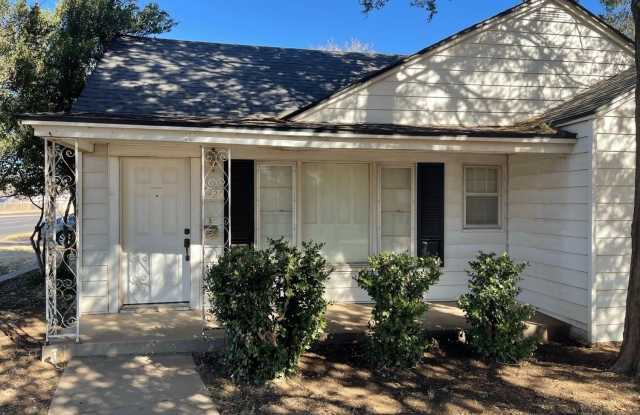 2420 39th Street photos photos