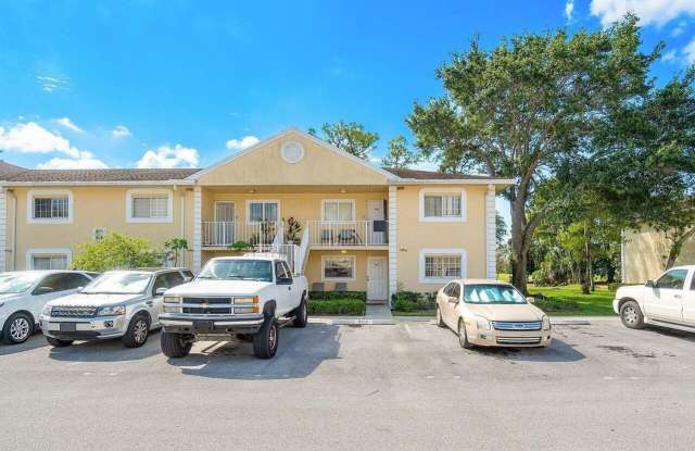 804 PALM BEACH TRACE Drive Gallery 2