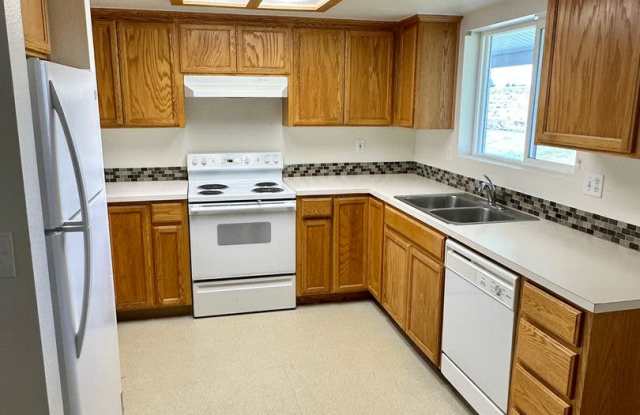 1/2 Off 2nd Month's Rent Gallery 4