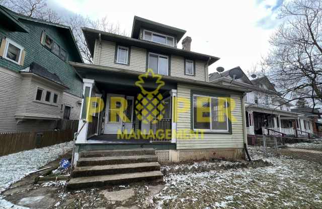 3 bedrooms 2 full bathrooms house for rent in Dayton photos photos