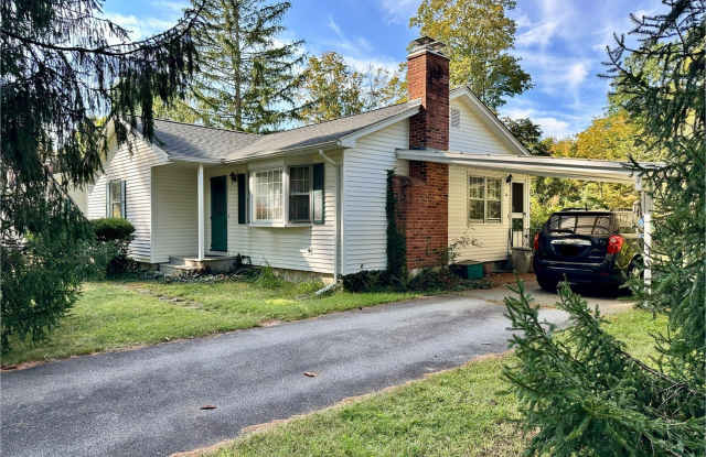 2 Edgewood Lane photos photos