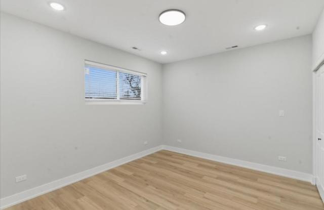 6222 s king Dr photos photos