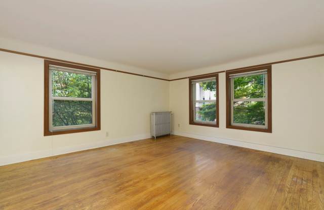 The Carlyle of Queen Anne Gallery 2
