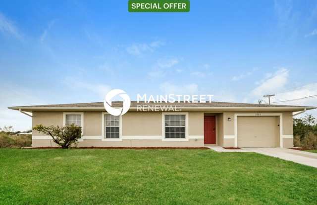 2302 Loraine Avenue South photos photos