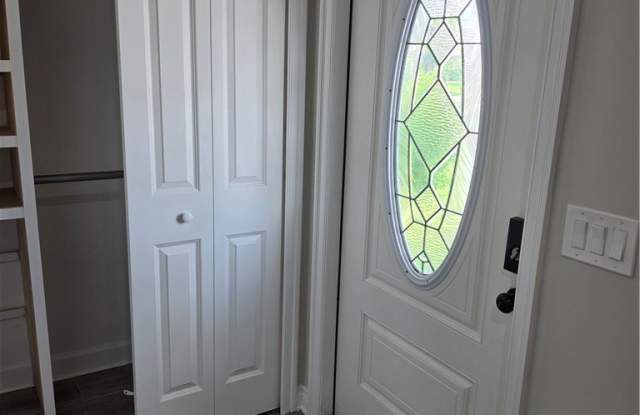 1300 SE 31st Terrace Gallery 4