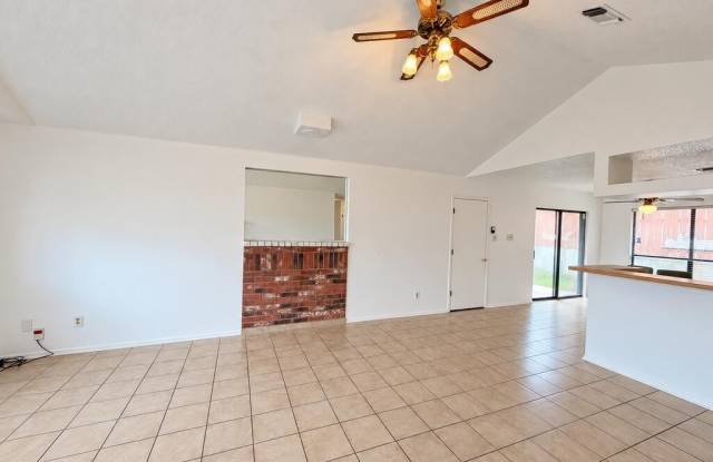 801-B Laura Belle Gallery 4