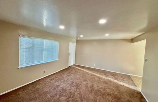 5736 Bayview Avenue Gallery 2