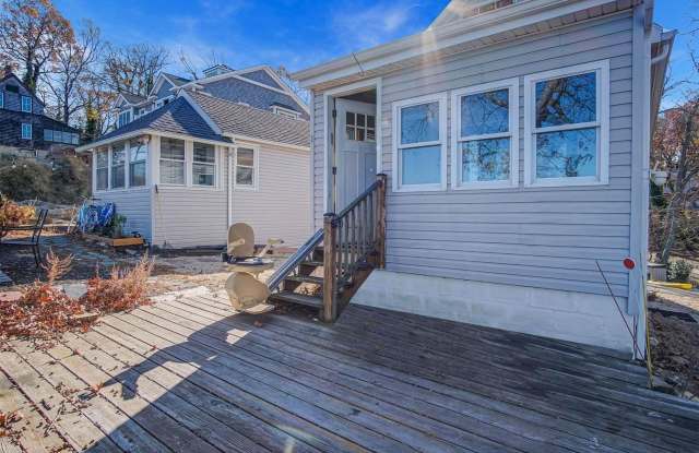 27 Walnut Avenue - 27 Walnut Avenue, Poquott, NY 11733