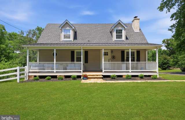 1682 CREEK Road Gallery 2