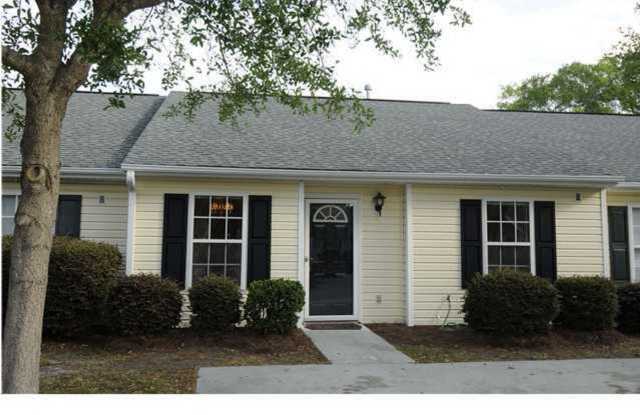 2 Bedroom 2 Bath Townhouse in Meridian Place - James Island - 1284 Apex Lane, Charleston, SC 29412