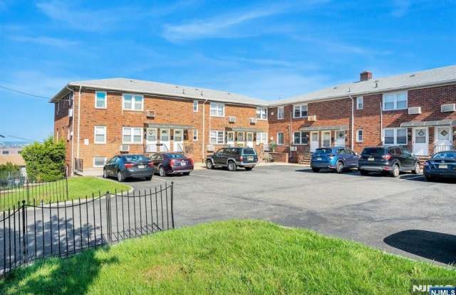 1400 70th Street 18 photos photos