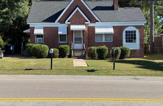 1-BEDROOM UNIT AVAILABLE NOW! photos photos