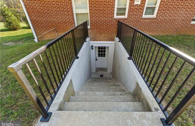 332 RIDGE Road Gallery 3