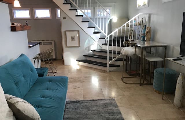 1011 S Hudson Ave - 1011 South Hudson Avenue, Los Angeles, CA 90019