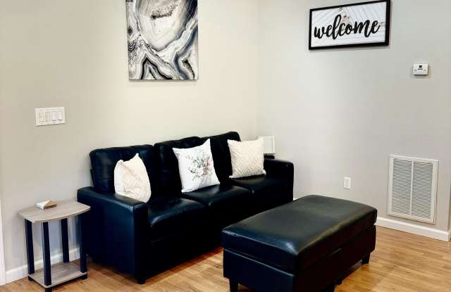 37 Coyote Rd Gallery 2