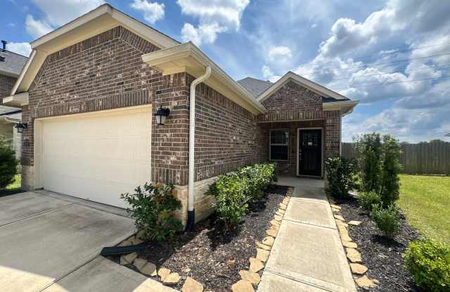 For Lease | 3 Bed, 2 Bath | 1,487 Sq Ft | Polo Ranch Community | photos photos
