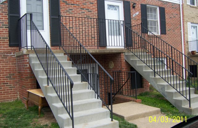 1046 BRIXTON COURT - 1046 Brixton Court, Sterling, VA 20164