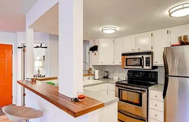 Modern Luxury 2-BR Condo in North Boulder – Prime Location  Incredible Views! photos photos