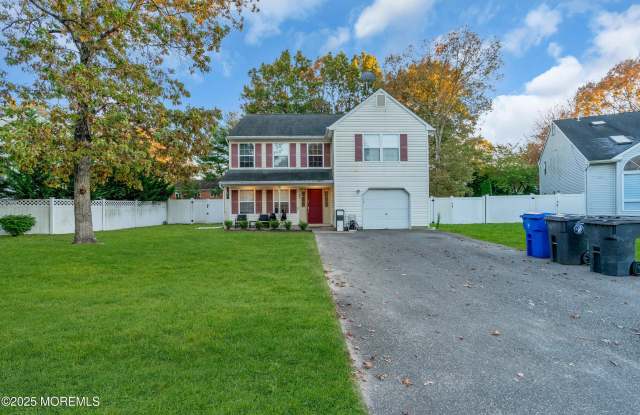 109 Liberty Bell Road - 109 Liberty Bell Road, Toms River, NJ 08755