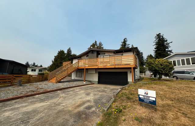 3 Bed 1.5 Bath home in Birch Bay Village Community Club Gallery 3