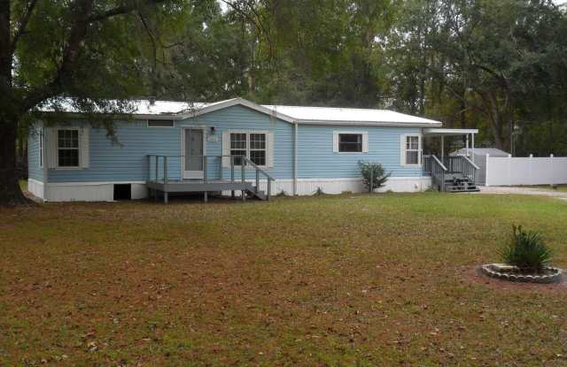 288 NW MICHELLE PLACE - 288 Northwest Michelle Place, Columbia County, FL 32055