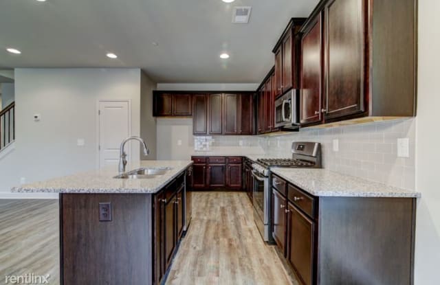 275 Fender Walk - 275 Fender Walk, Marietta, GA 30060