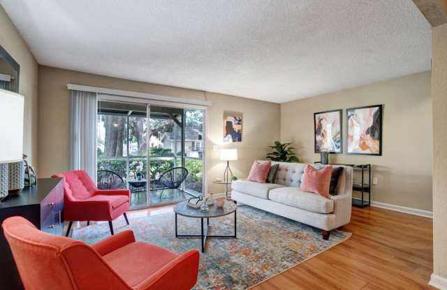 Signal Pointe Gallery 3