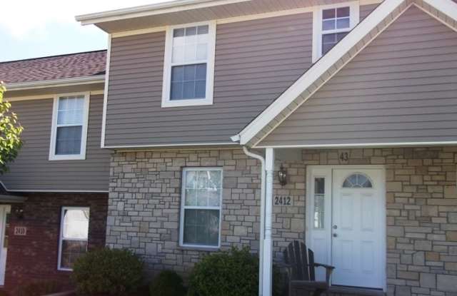 3 bedroom, 2.5 bath townhome photos photos