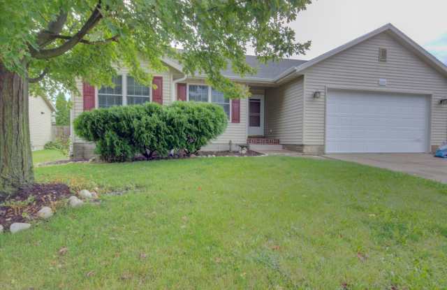 Almost New! 4 Bedroom Home Gallery 1