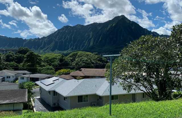 Incredible views of Koolau - 3BR/1BA Home in Kaneohe Gallery 1
