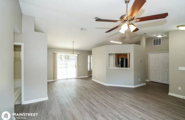 2428 Justin Road East Gallery 3