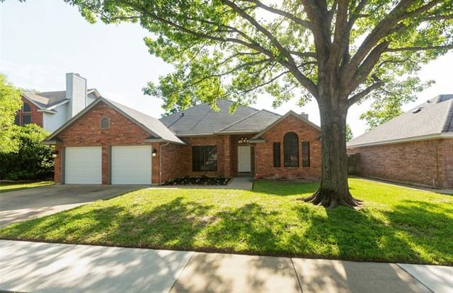 6820 Bernadine Drive - 6820 Bernadine Street, Watauga, TX 76148