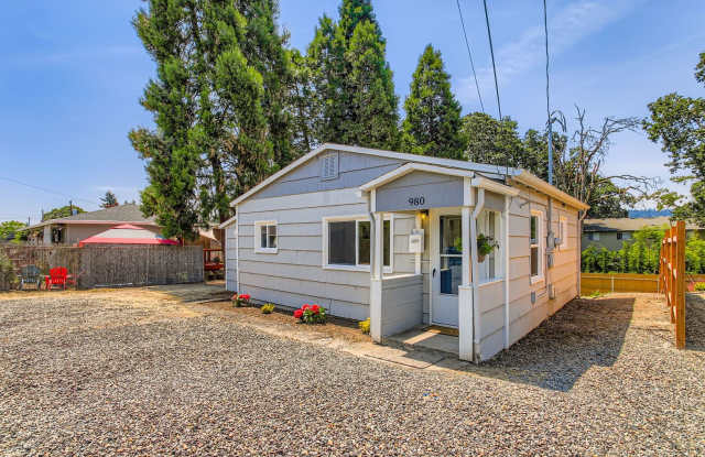 2 Bedroom Cottage Gallery 3