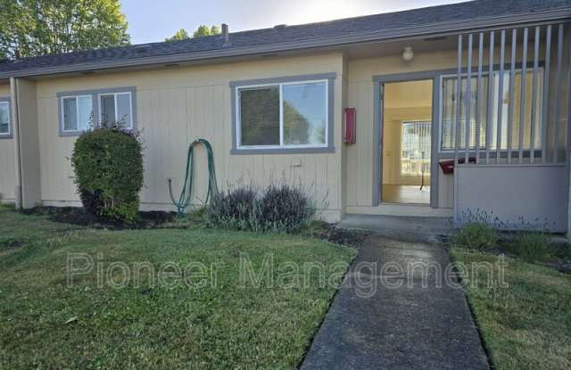 1663 NE Vine Street photos photos