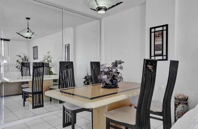 3113 S Ocean Dr Gallery 3