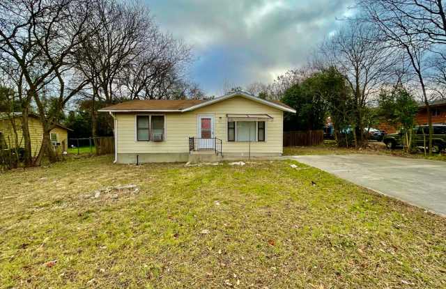 Centrally Located 2 Bedroom Home photos photos Centrally Located 2 Bedroom Home photos photos