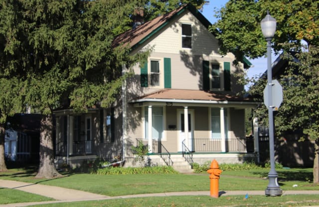 505 North Ellsworth Street - 505 North Ellsworth Street, Naperville, IL 60563