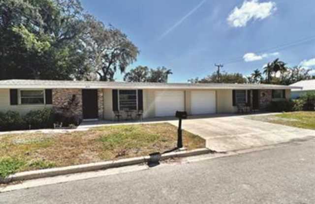619 21st Street West - 1 photos photos