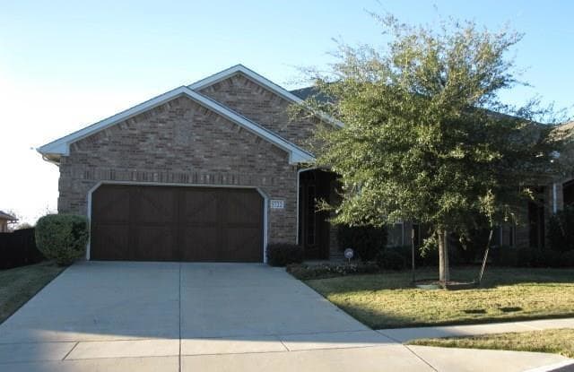 5722 Ridgerock Road - 5722 Ridgerock Road, Fort Worth, TX 76132
