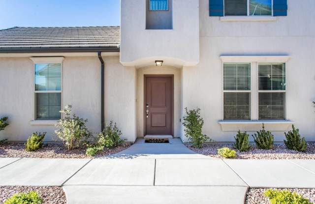 Sienna Hills 3 bed 3.5 bath END UNIT! photos photos