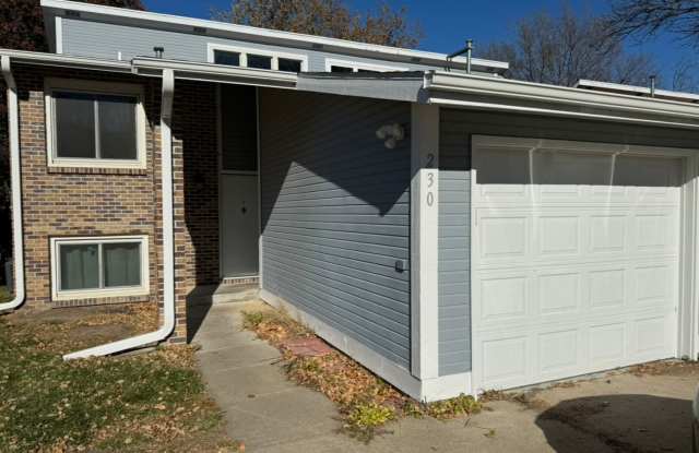 Beautiful 3 Bedroom Townhome photos photos